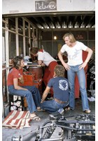 Barry Sheene  James Hunt 1976 Japanese GP 